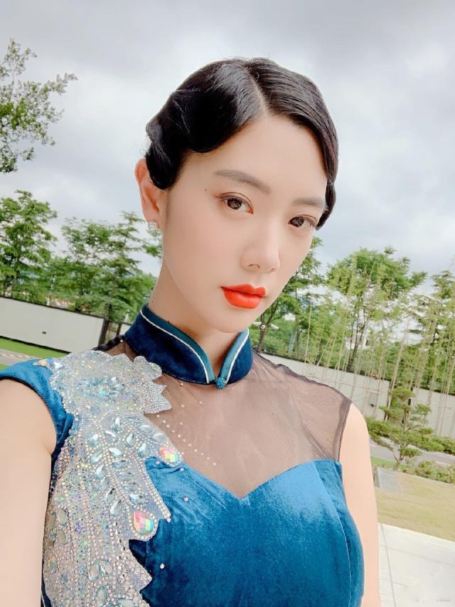 96间房主跳舞 午夜访谈